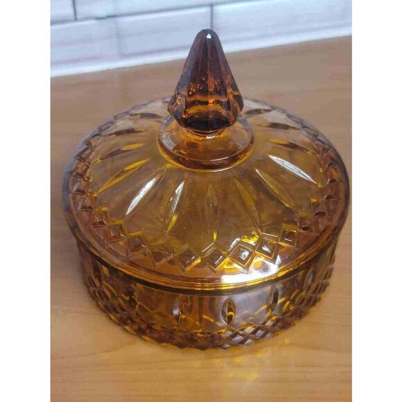 Vintage Indiana Glass Princess Pattern Amber Glass Dish With Lid - Picture 7 of 9